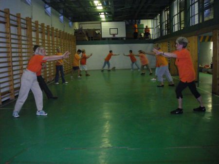 tai chi - gyakorl�s az edz�teremben