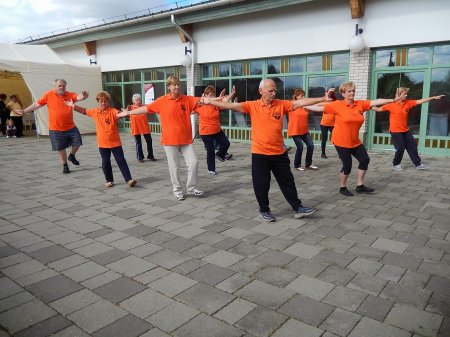 tai chi - Szikszi sport- s egszsgnap 2013 Sziksz